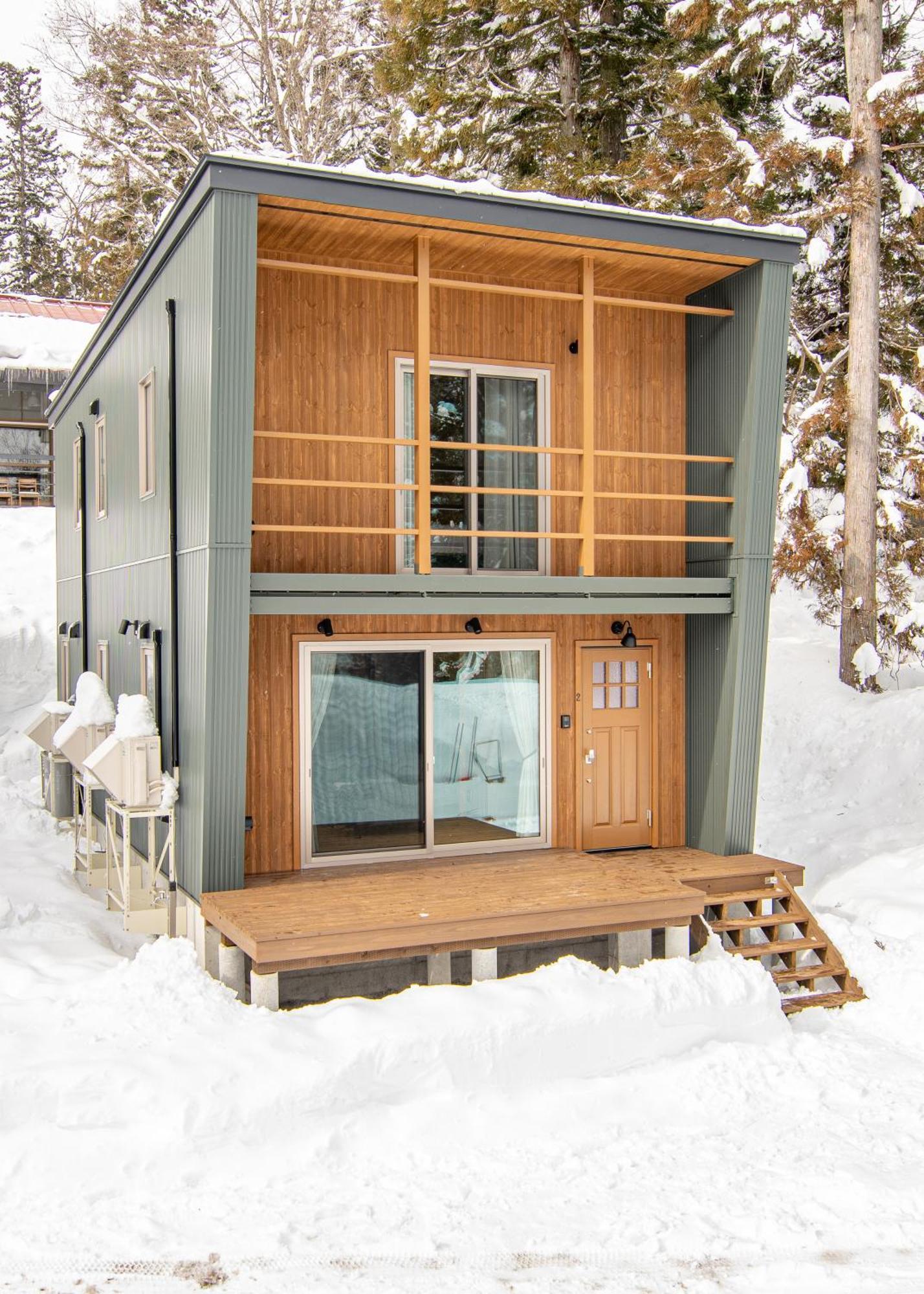 Creekside Chalet